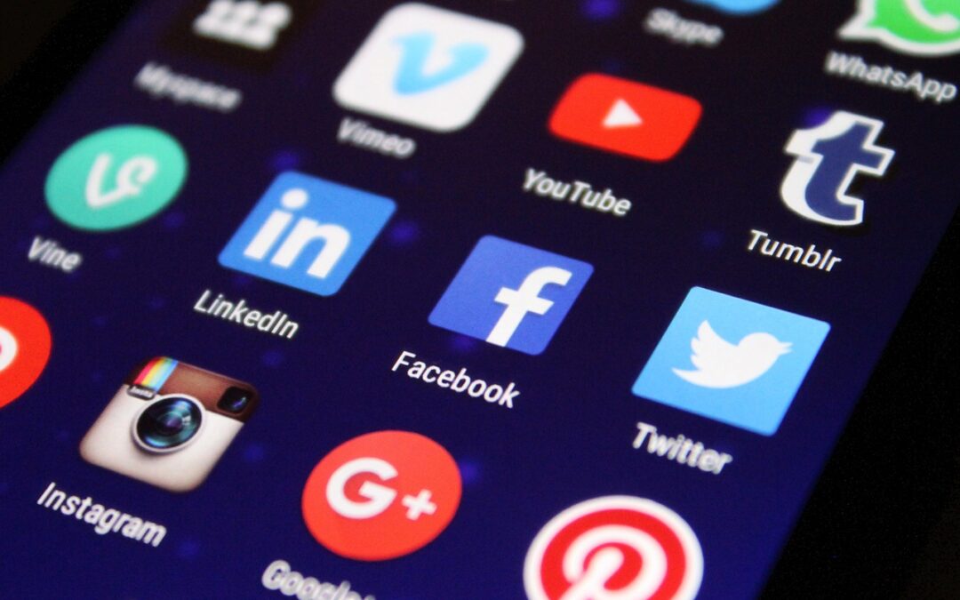 Social Media Specialist for Your Small Business | Priceless Consulting