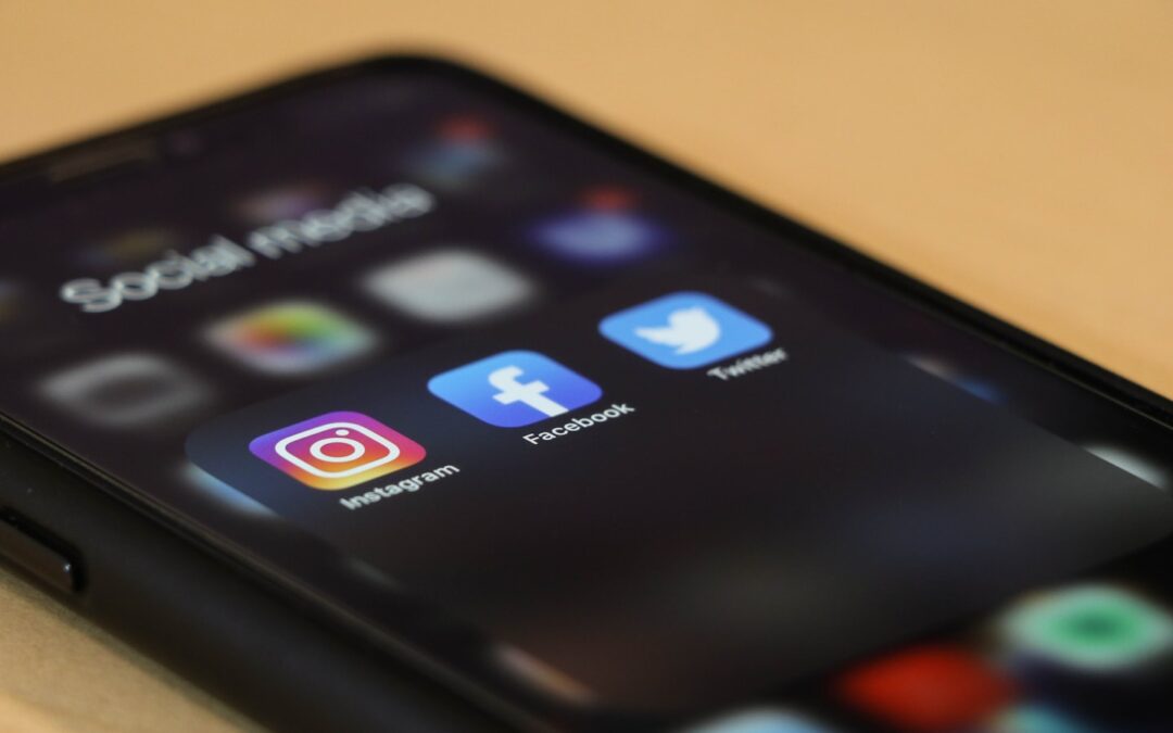 Social Media Consultant: Your Complete Guide to Success
