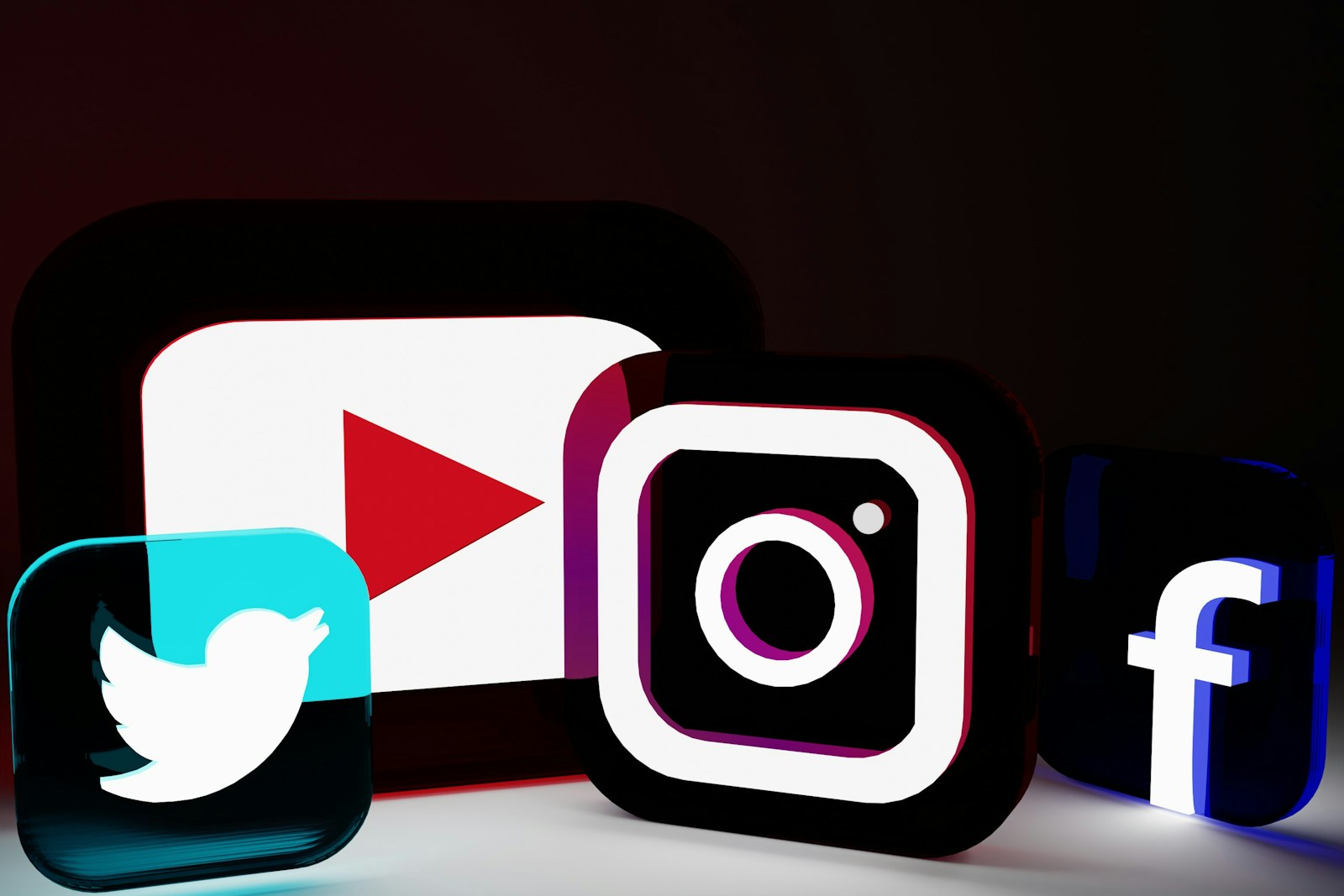 a group of different types of social media logos (Social Media Specialist) | Turning Followers into Loyal Customers